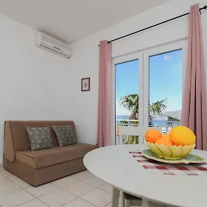 Biserka - 50 M From Apartament